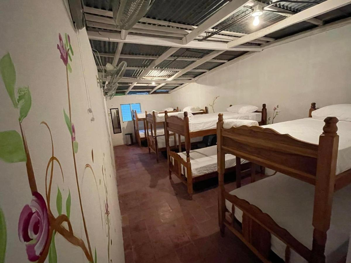 Mango Cafe And Hostel San Juan del Sur Ngoại thất bức ảnh
