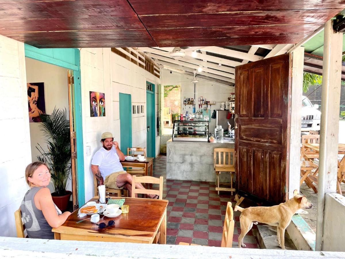 Mango Cafe And Hostel San Juan del Sur Ngoại thất bức ảnh
